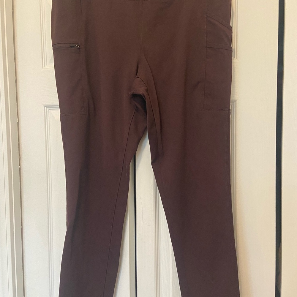 Carhartt Women's Brown/Burgundy Utility Leggings with Pocket